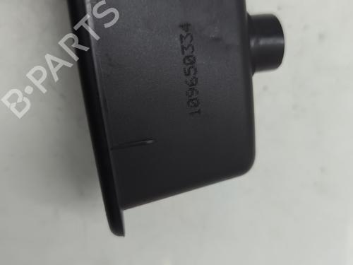 left-rear-window-switch-fiat-500l-351_-352_-2012-27665138 main image