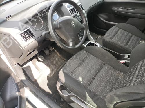 Fuse box PEUGEOT 307 Break (3E) 2.0 HDI 90 | BP26386859E1 - Image 9