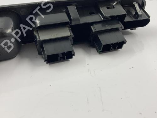 Used Switch Switch PEUGEOT 307 (3A/C) 1.6 HDi (90 hp) 22816584 22816584