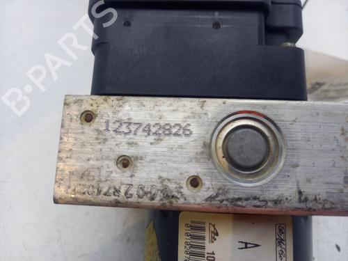 Used ABS pump ABS pump FORD FUSION (JU_) 1.4 TDCi (68 hp) 33737390 33737390