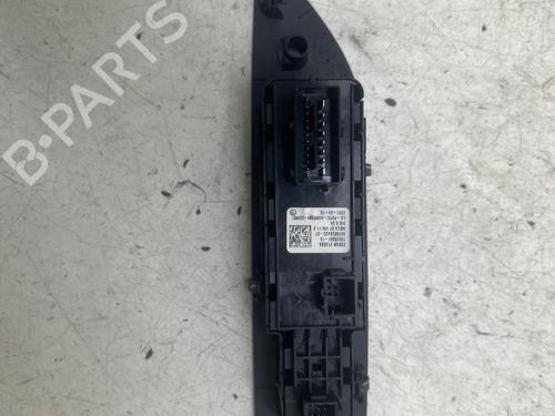 Used Switch Switch PEUGEOT 208 II (UB_, UP_, UW_, UJ_) 1.2 PureTech 100 (101 hp) 39663840 39663840