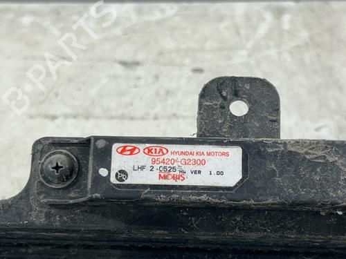 Used Rear bumper reinforcement Rear bumper reinforcement 39214503 39214503