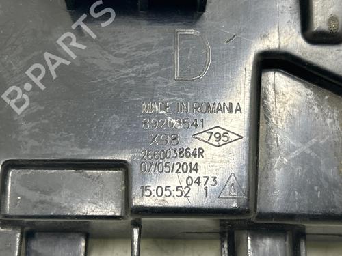 left-daytime-light-renault-captur-i-j5_-h5_-2013-37007333 main image
