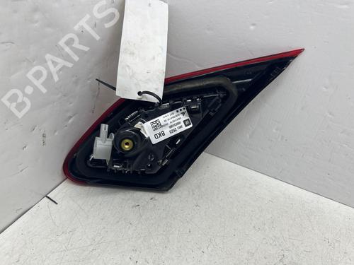 Venstre baglygte bagklap Venstre baglygte bagklap OPEL CORSA E (X15) 1.4 (08, 68) (90 hp) 36155993 36155993