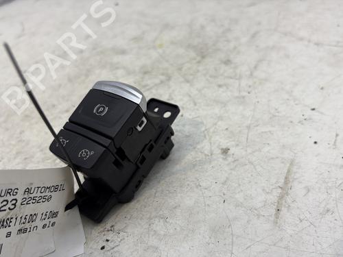 Switch RENAULT MEGANE IV Hatchback (B9A/M/N_) 1.5 dCi 110 (B9A3) | BP27348049I30 