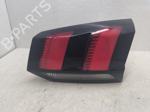 Used Right tailgate light PEUGEOT 5008 II (MC_, MJ_, MR_, M4_) 2.0 BlueHDi 150 (MJAHXW, MJAHXH, MJAHXN, MJAHXV, MJAHXG) (150 hp) 32749782