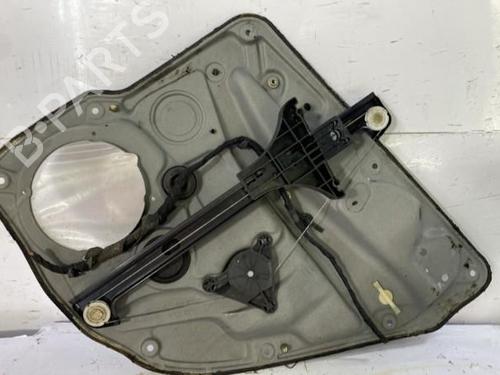 Rudehejsemekanisme venstre bagtil Rudehejsemekanisme venstre bagtil VW GOLF IV Variant (1J5) 1.6 16V (105 hp) 22839521 22839521