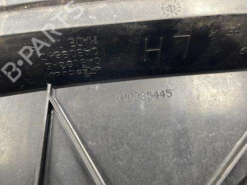 left-taillight-chrysler-300m-lr-1998-1999-2000-2001-2002-2003-2004-25259574 main image