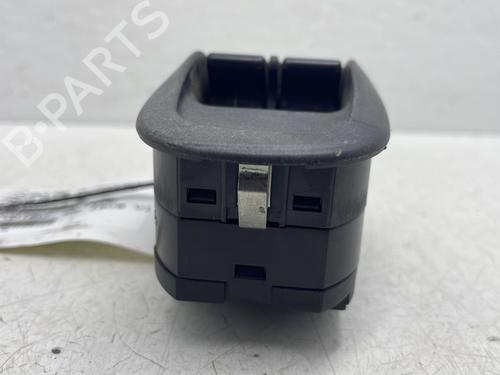 Used Left front window switch Left front window switch PEUGEOT 306 Break (7E, N3, N5) 2.0 HDI 90 (90 hp) 31090742 31090742