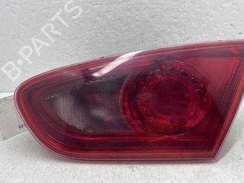 Feu de coffre droit SEAT LEON (1P1) 1.6 TDI (105 hp) 31987891