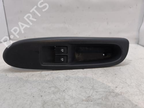 Used Left front window switch RENAULT CLIO II (BB_, CB_) 1.5 dCi (B/C2J) (68 hp) 29869145