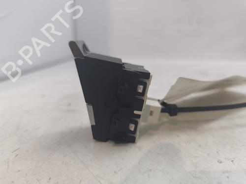 Left front window switch DS DS 3 / DS 3 CROSSBACK (UR_, UC_, UJ_) 1.5 BlueHDi 100 (UCYHYJ) | BP29438775I27 