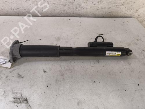 Used Right rear shock absorber Right rear shock absorber MERCEDES-BENZ C-CLASS (W205) C 250 BlueTEC / d 4-matic (205.009) (204 hp) 35886349 35886349