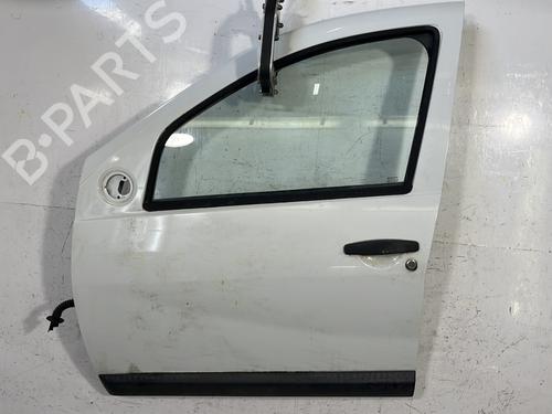 Used Left front door DACIA SANDERO 1.4 MPI LPG (72 hp) 24886435