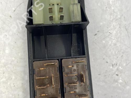 Used Switch Switch AUDI 80 B3 Saloon (893, 894, 8A2) 1.8 S (90 hp) 22829517 22829517
