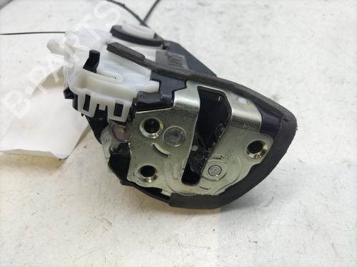 Rear right lock TOYOTA YARIS (_P13_) 1.5 Hybrid (NHP130_, NHP130) | BP28824038C99 