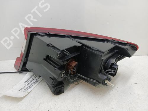 left-taillight-renault-megane-iv-hatchback-b9amn_-2015-36804099 main image