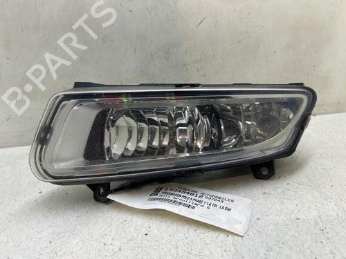 Used Left front fog light Left front fog light 39600381 39600381