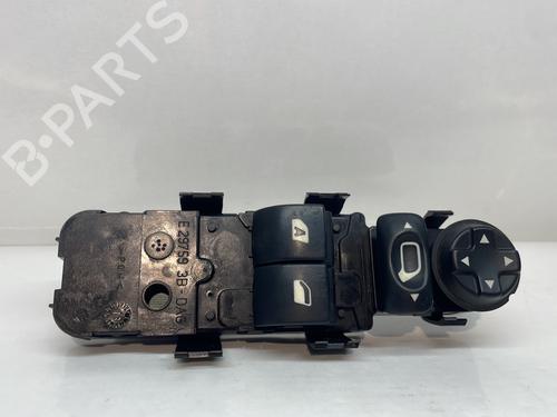 Used Left front window switch PEUGEOT 207 (WA_, WC_) 1.4 (73 hp) 30545305