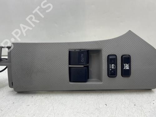 Used Left front window switch TOYOTA YARIS (_P9_) 1.4 D-4D (NLP90_, NLP90R) (90 hp) 30882183