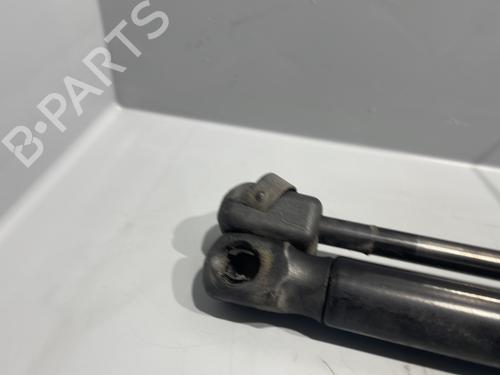 Used Tailgate lift support Tailgate lift support MERCEDES-BENZ B-CLASS Sports Tourer (W246, W242) B 200 CDI (246.201) (136 hp) 28369798 28369798
