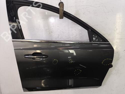 Used Right front door FORD FOCUS IV Turnier (HP) 1.0 EcoBoost (125 hp) 33113355