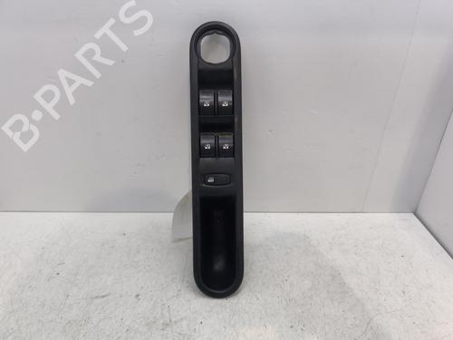 Used Left front window switch RENAULT ESPACE IV (JK0/1_) 2.2 dCi (JK0H) (150 hp) 30162568