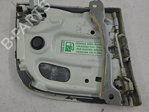 Used Fuel flap PEUGEOT 107 (PM_, PN_) 1.0 (68 hp) 22821340