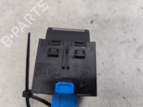 Used Switch Switch PEUGEOT 3008 II SUV (MC_, MR_, MJ_, M4_) 1.6 THP 165 (M45GYW, M45GZW, M45GYV) (165 hp) 33702416 33702416