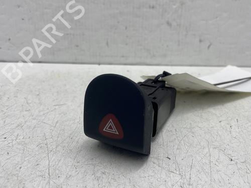 Bouton de warning RENAULT KANGOO Express (FC0/1_) D 65 1.9 (FC0E, FC02, FC0J, FC0N) (64 hp) 31916677