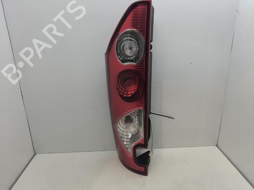 Feu arrière droit RENAULT KANGOO / GRAND KANGOO II (KW0/1_) 1.5 dCi 90 (KW05, KW08, KW0G, KW11) (90 hp) 31881484
