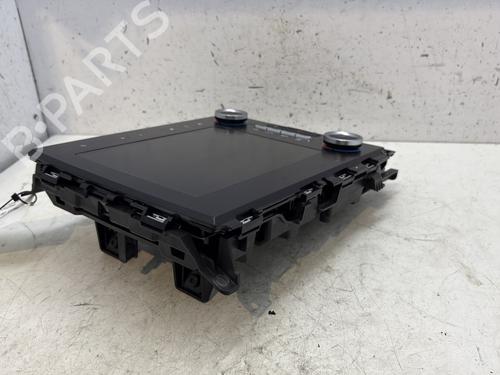 display-monitor-renault-megane-iv-hatchback-b9amn_-2015-27348048 main image