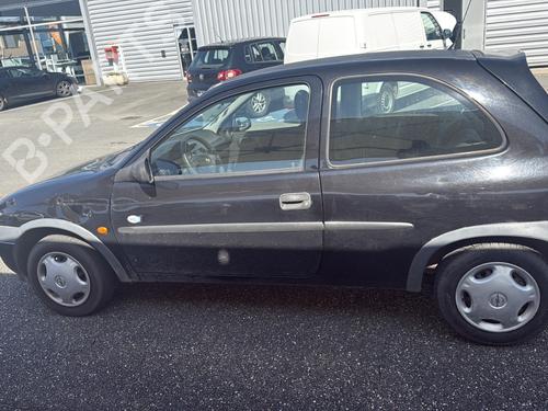 Gebruikte OPEL CORSA B (S93) 1.0 i 12V (F08, F68, M68) (54 hp) 3568157 Onderdelen