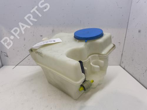 Used Windscreen washer tank MERCEDES-BENZ B-CLASS Sports Tourer (W245) B 180 CDI (245.207) (109 hp) 25996842