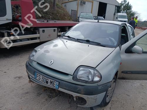 Brugte RENAULT CLIO II (BB_, CB_) 1.6 (B/CB0D, BB00) (90 hp) 4420218