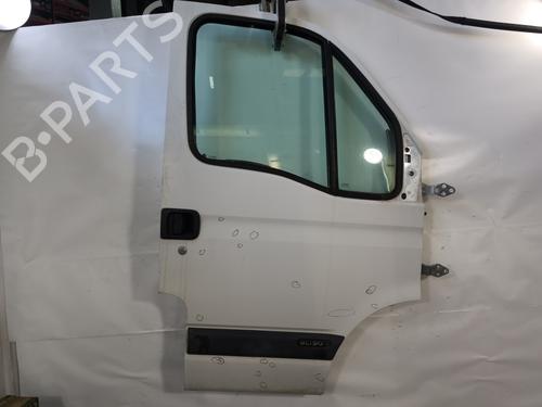 Used Right front door RENAULT MASTER II Van (FD) 2.2 dCI 90 (FD0G, FD0N, FD2G, FD2N, FD3G, FD3N) (90 hp) 29338887