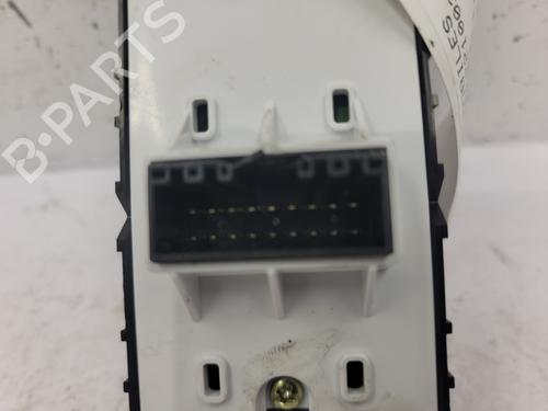 Left front window switch KIA STONIC (YB) 1.0 T-GDi | BP25120442I27 - Image 3