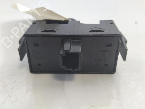 Used Warning switch Warning switch DACIA DOKKER MPV (KE_) 1.5 dCi (KEAJ, KEAH) (90 hp) 22825831 22825831