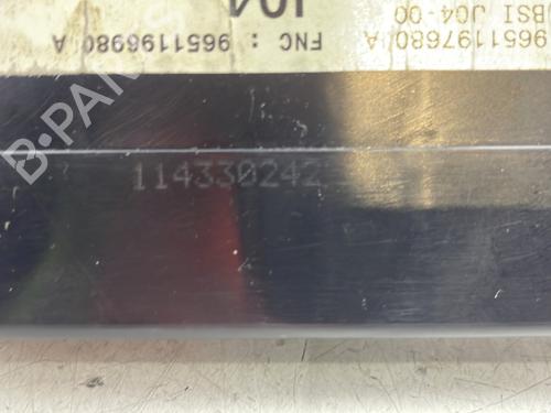 Fuse box PEUGEOT 307 (3A/C) 1.6 16V | BP30162396E1