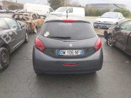 Fuse box PEUGEOT 208 I (CA_, CC_) 1.2 VTI 82 | BP22832107E1 