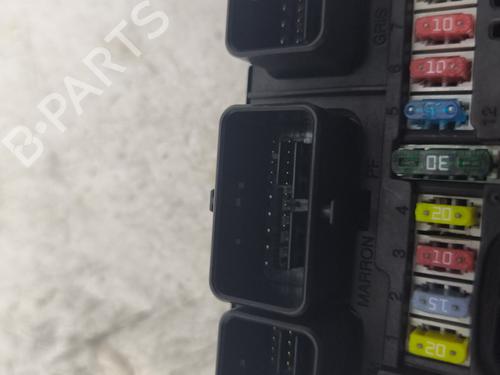 Fuse box PEUGEOT 407 SW (6E_, 6D_) 2.0 HDi 135 | BP27194355E1
