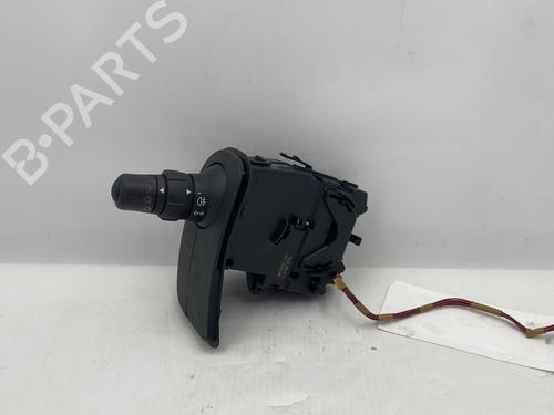 switch-renault-clio-iii-grandtour-kr01_-2007-32212575 main image