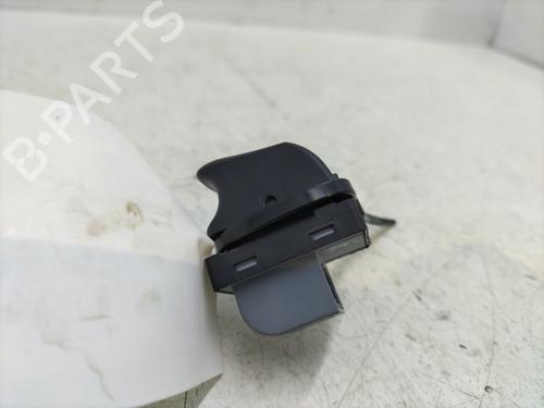 Used Right front window switch Right front window switch AUDI A4 B8 (8K2) 2.0 TDI (143 hp) 29894082 29894082