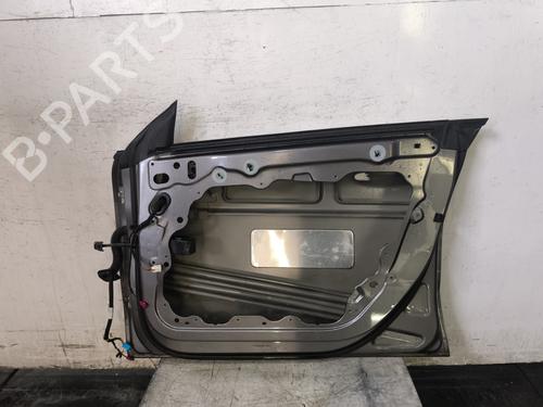 right-front-door-mercedes-benz-cla-shooting-brake-x118-2019-36370608 main image