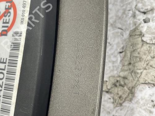 fuel-flap-porsche-cayenne-92a-2010-2011-2012-2013-2014-2015-2016-2017-2018-25280299 main image