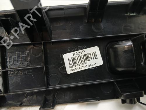Right front window switch HYUNDAI ix35 (LM, EL, ELH) 1.7 CRDi | BP36571519I26 - Image 5