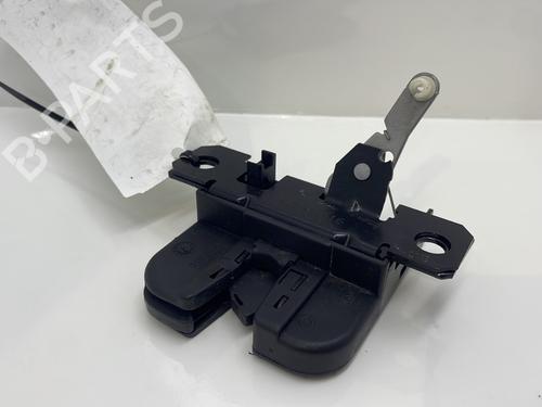 Bakluke lås VW GOLF IV (1J1) 1.9 SDI (68 hp) 30647565