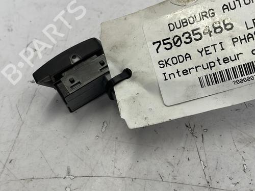 Used Right front window switch Right front window switch SKODA YETI (5L) 2.0 TDI 4x4 (140 hp) 22828509 22828509