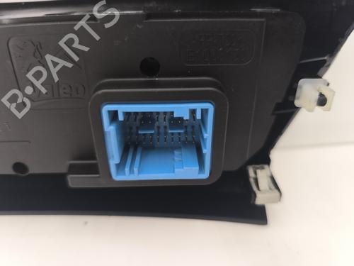 Climate control PEUGEOT 208 I (CA_, CC_) 1.2 VTI 82 | BP30818880I5