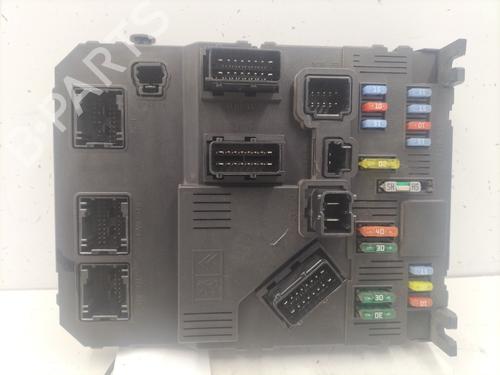 Used Fuse box Fuse box 23254966 23254966